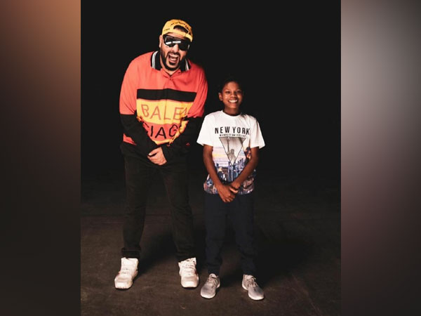 Badshah with 'Bachpan ka pyar' viral boy (Image source: Instagram)