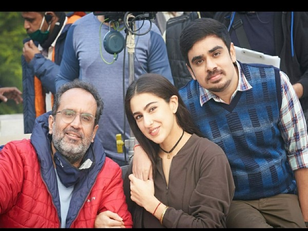 Ashish Verma with Aanand L Rai and Sara Ali Khan 