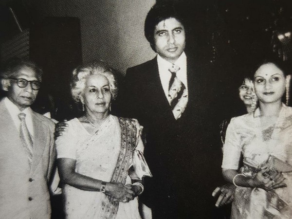 Amitabh Bachchan with his parents and wife (Image source: Instagram)