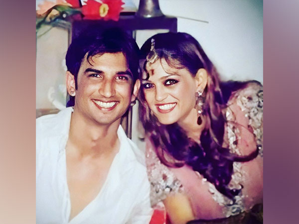 Late Sushant Singh Rajput with his sister Shweta (Image source: Instagram)