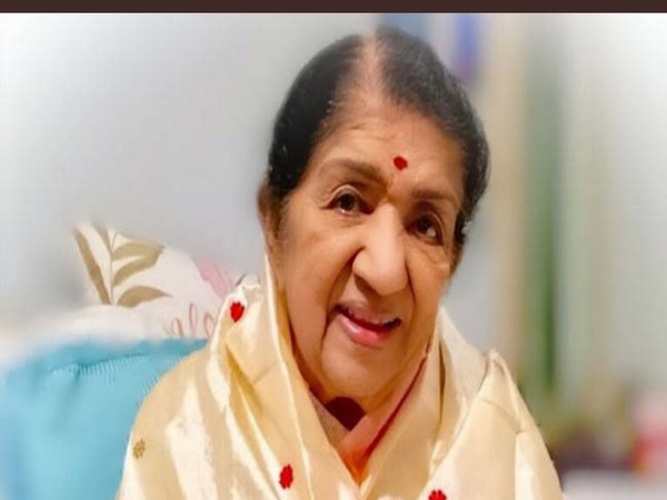 Late Lata Mangeshkar (Image source: Twitter)
