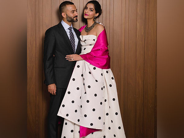 Sonam Kapoor Ahuja and her husband Anand Ahuja (Image source: Instagram)