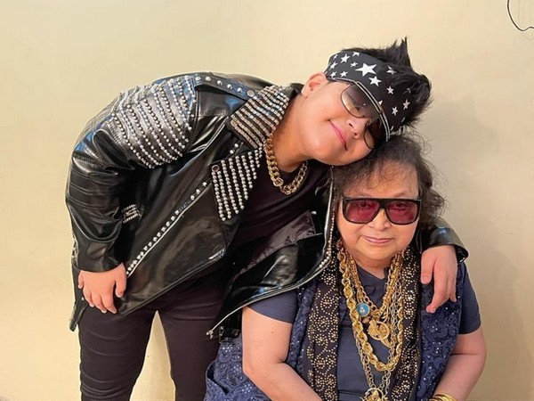 Bappi Lahiri with his grandson (Image source: Instagram)