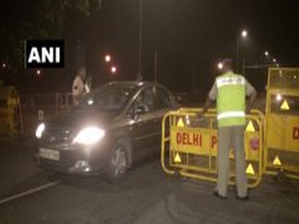 Security forces are conducting vehicular check in all the parts of Delhi-NCR. Photo/ANI
