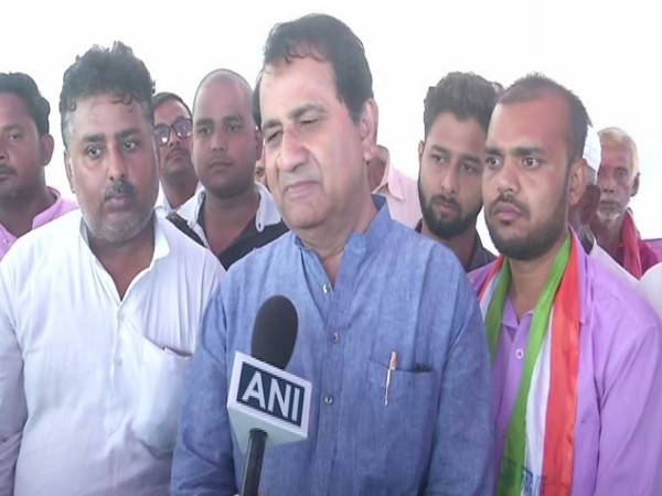 Former Union Minister Shakeel Ahmed while speaking to ANI. (File Pic)