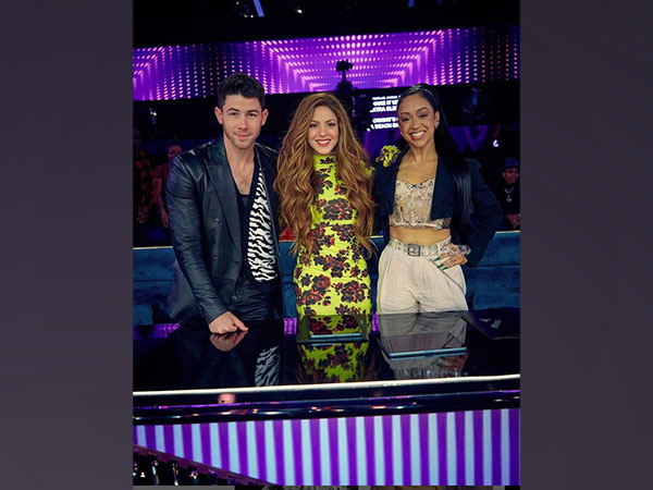 Nick Jonas, Shakira and Liza Koshy (Image Source: Instagram)