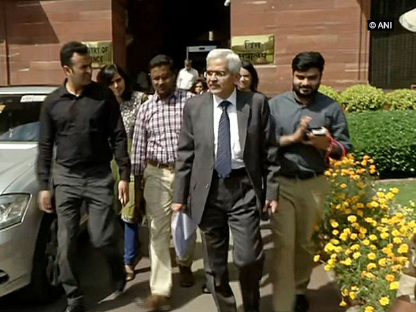 Das after meeting Jaitley in New Delhi on Monday