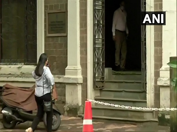 Shruti Modi arrives at ED office in Mumbai on Tuesday. Photo/ANI