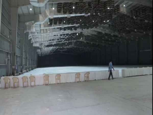 BMC creates temporary shelter home in Bombay Exhibition center Nesco in Goregaon. Photo/ANI