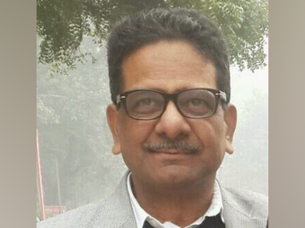 Veteran journalist Shesh Narain Singh