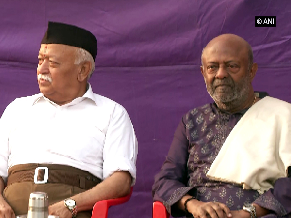 Nadar (right) with RSS chief Mohan Bhagwat in Nagpur on Tuesday