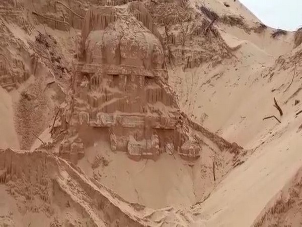 Some locals say that it is a 200-year-old temple. Photo/ANI