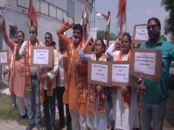 Visuals of protest by Jammu and Kashmir unit of Shiv Sena (Photo/ANI)