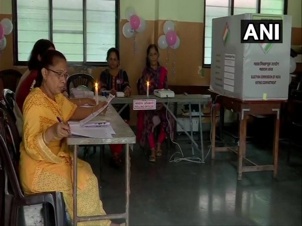 Power cut at a polling booth in Pune's Shivaji Nagar