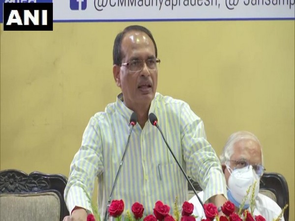 Madhya Pradesh Chief Minister Shivraj Singh Chouhan speaking during the launch of Anna Utsav in Bhopal on Wednesday. Photo/ANI