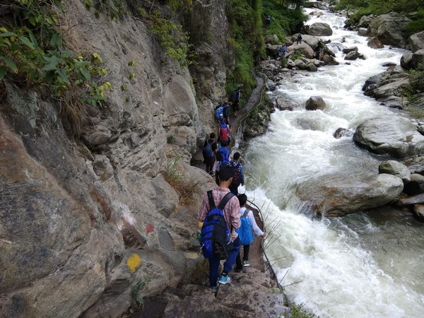 Pilgrims en-route to Shrikhand Mahadev in Kullu (File Image)