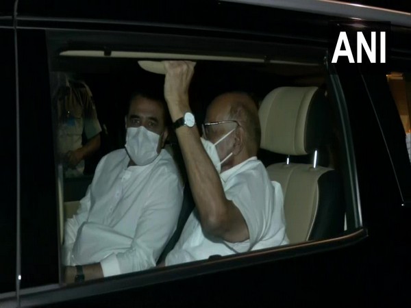 NCP chief Sharad Pawar arriving at Kapil Sibal's dinner (Photo/ANI)