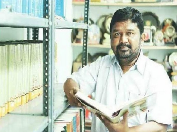 Poet-activist Dr Siddalingaiah (Image courtesy:  @drashwathcn)