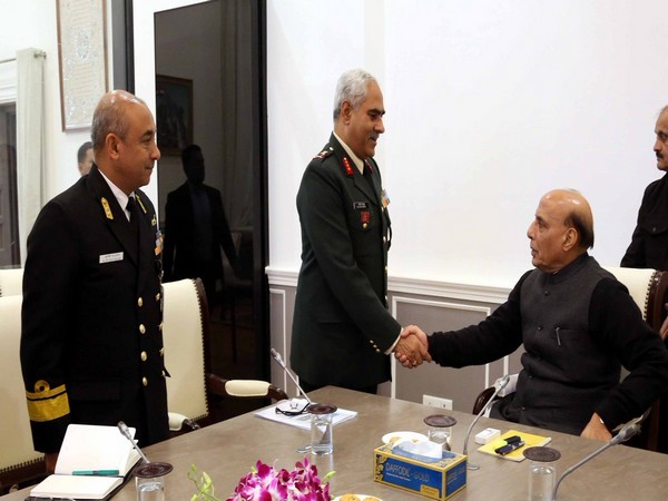 Director General National Cadet Corps (NCC) Lt Gen Rajeev Chopra called on Defence Minister Rajnath Singh on Monday. (Photo tweeted by Defence Ministry)