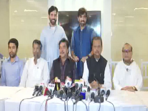 Congress leader Shaturghan Sinha addressing a press conference in Patna, Bihar on Friday. Photo/ANI