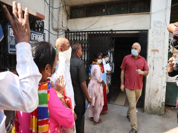    Deputy Chief Minister of Delhi Manish Sisodia during visit to the District Labor Office at Pushp Vihar.