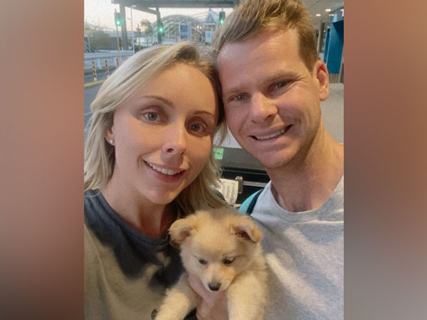 Steve Smith with wife Dani Willis (Image: Steve Smith's Instagram)