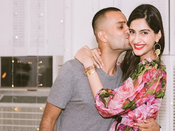 Celebrity couple Sonam Kapoor Ahuja and Anand Ahuja (Image Source: Instagram)