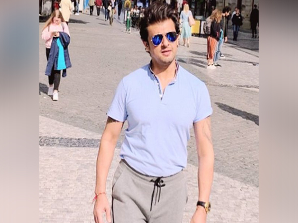 Singer Sonu Nigam (Image Source: Instagram)