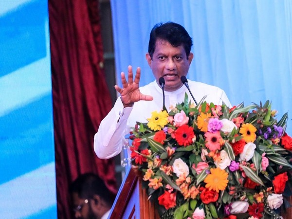 Sri Lanka's Minister of Mass Media (Twitter/@GodahewaNalaka)