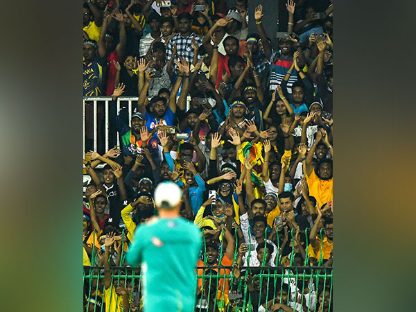 Australian team was welcomed warmly by Sri Lankans. (Photo- Cricket Australia Twitter)