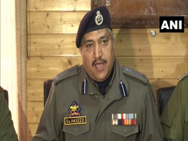  Haseeb Mughal, SSP Srinagar addressing a press conference on Friday. Photo/ANI