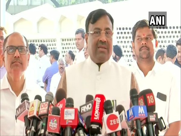 BJP leader Sudhir Mungantiwar speaking to media on Tuesday, Photo/ANI