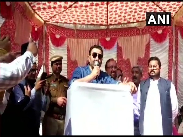 BJP MP Sunny Deol speaking at a rally in Gurdaspur. Photo/ANI