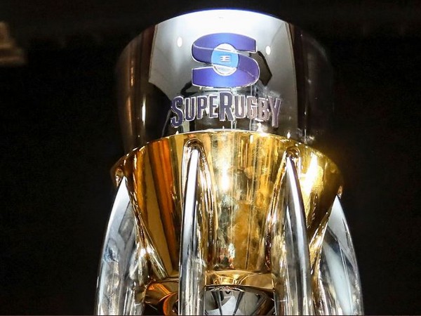 Super Rugby trophy (Photo/ Super Rugby Twitter)