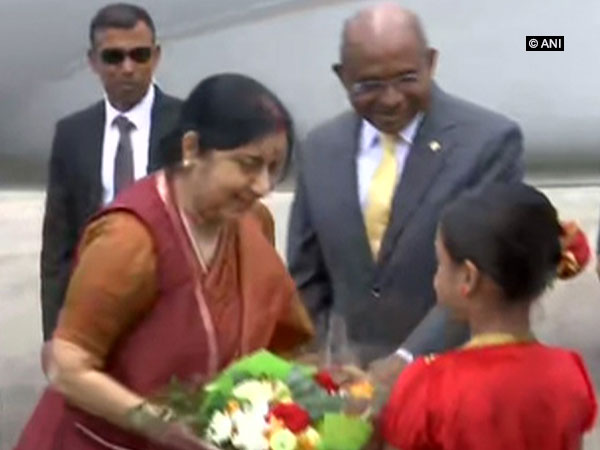 Swaraj calls on Netanyahu, discusses bilateral ties