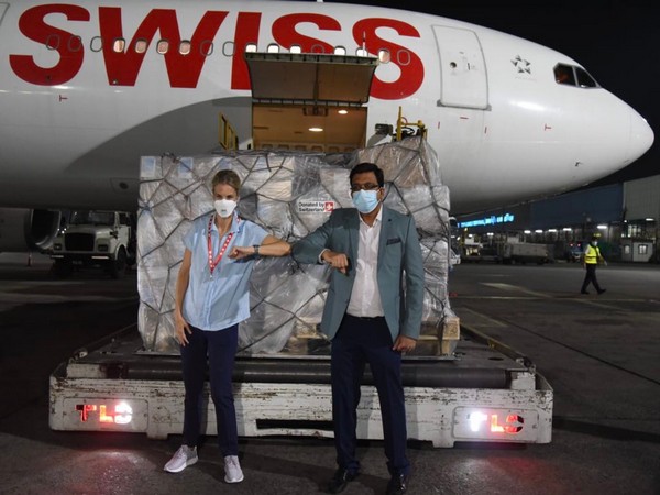 Swiss consignment consisting of 600 oxygen concentrators, 50 ventilators and other medical supplies arrives in India (Twitter/Arindam Bagchi)