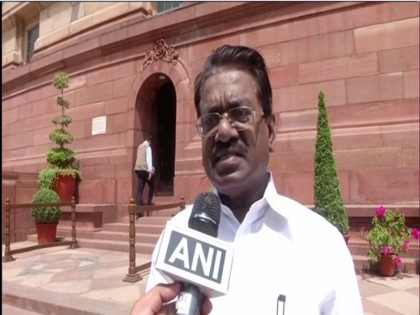DMK pulls up Tarun Vijay, says racism is not about colour alone