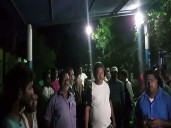 TMC workers protesting against the attack on their leader in Durgapur on Thursday. Photo/ANI