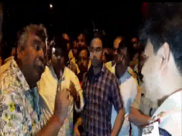 TMC MLA and Asansol Mayor Jitendra Tiwary threatening police officers in Durgapur on Monday. Photo/ANI