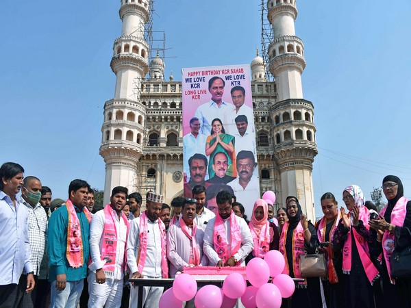 TRS leaders celebrated Telangana CM K Chandrashekar Rao's birthday in front of Charminar in Hyderabad on Thursday. (Photo/ANI)