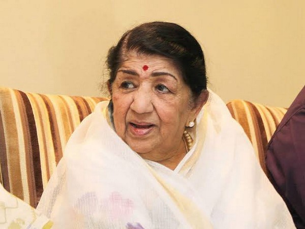 Lata Mangeshkar (Image Source: Twitter)