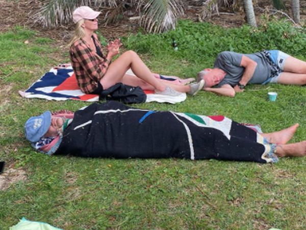 Filmmaker Taika Waititi with team 'Thor: Love and Thunder' (Image Source: Instagram)