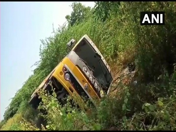 Twenty students were injured in a bus accident in Madurai (Tamil Nadu) on Monday. Photo/ANI
