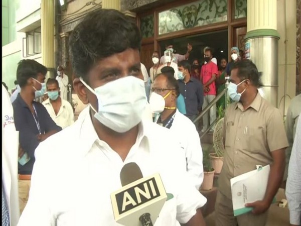 Tamil Nadu Health Minister Vijaya Bhaskar speaking to ANI on Friday. [Photo/ANI]