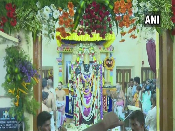 The idol of Lord Athi Vardar at Devarajaswami temple in Kanchipuram (Photo/ANI)