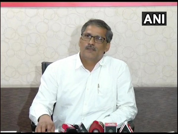 BV Tandale addressing a press conference in Pune. 