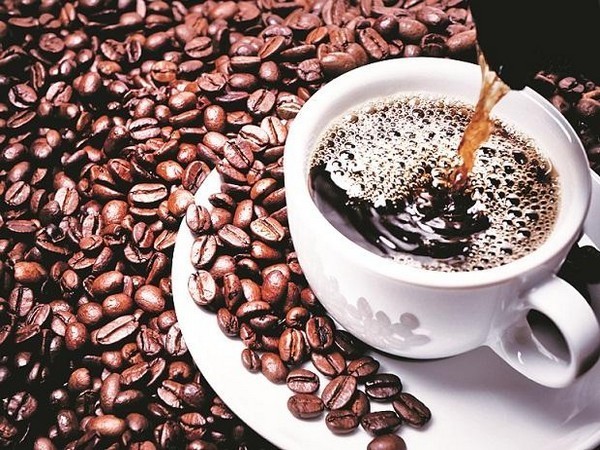 
    Study reveals coffee temporarily counteracts effect of sleep loss on cognitive function
    