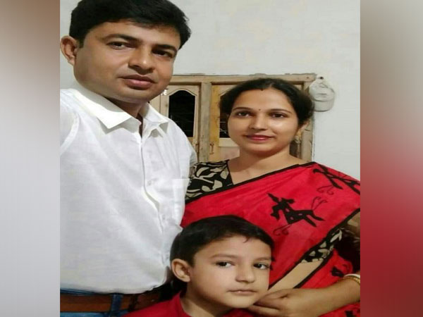 Bandhu Prakash Pal, Beaurty Pal and son Angan Bandhu Pal [Photo/ANI]