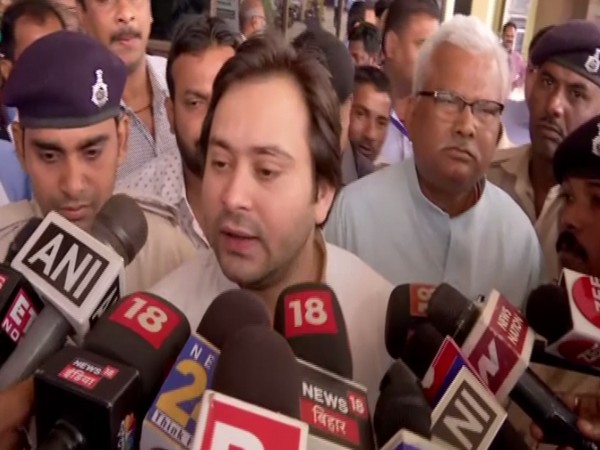 RJD leader Tejashwi Yadav speaking to reporters in Patna on Saturday. Photo/ANI