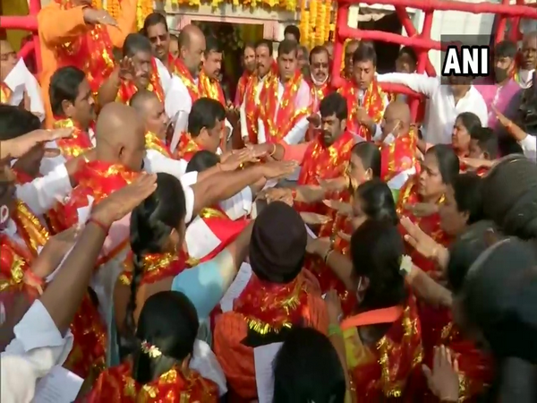 BJP corporators taking oath at Bhagyalakshmi Temple in Hyderabad (Photo/ANI)